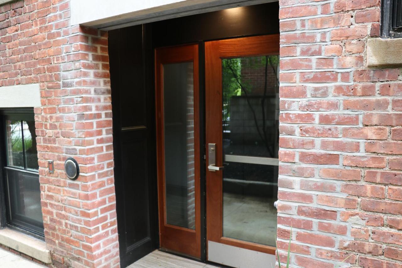 A Stylish Stay W/ A Queen Bed, Heated Floors.. #14 Brookline Exterior photo